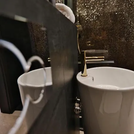 34 Nad Jeziorem W Górach Komplex Laguna Beskidów Zarzecze (Silesia)