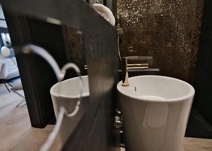 34 Nad Jeziorem W Gorach Komplex Laguna Beskidow זאז'צ'ה